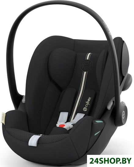Детское автокресло Cybex Cloud G i-Size (moon black Plus) Детское автокресло Cybex Cloud G i-Size (moon black Plus)