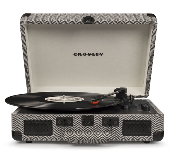 Виниловый проигрыватель CROSLEY Cruiser Deluxe (CR8005D-HB) Виниловый проигрыватель CROSLEY Cruiser Deluxe (CR8005D-HB)