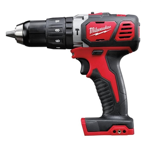 Дрель-шуруповерт Milwaukee M18 BPD-0 (4933443500) (без АКБ) Дрель-шуруповерт Milwaukee M18 BPD-0 (4933443500) (без АКБ)
