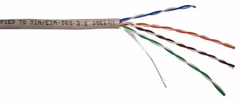 Кабель LANMASTER TWT-5EUTP-LSZH (305 м) Кабель LANMASTER TWT-5EUTP-LSZH (305 м)